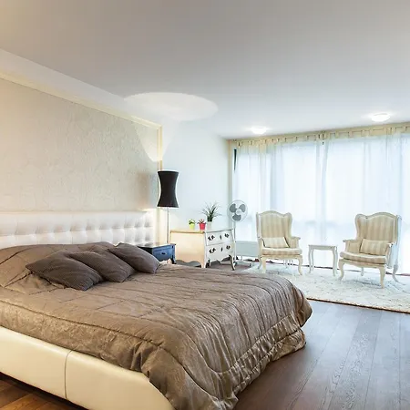 Isskirtines Prabangos Apartamentai Su Jacuzzi Ir Sauna Apartment *