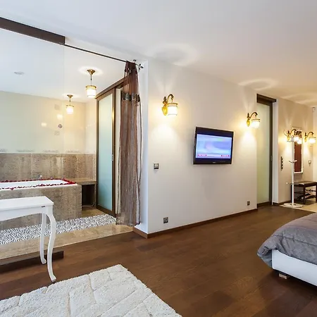 Apartment Isskirtines Prabangos Apartamentai Su Jacuzzi Ir Sauna