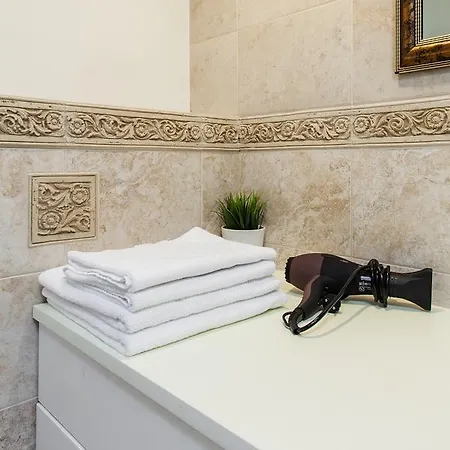Isskirtines Prabangos Apartamentai Su Jacuzzi Ir Sauna