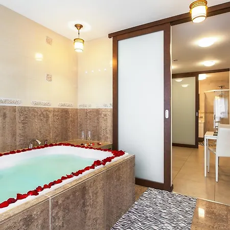 Apartment Isskirtines Prabangos Apartamentai Su Jacuzzi Ir Sauna